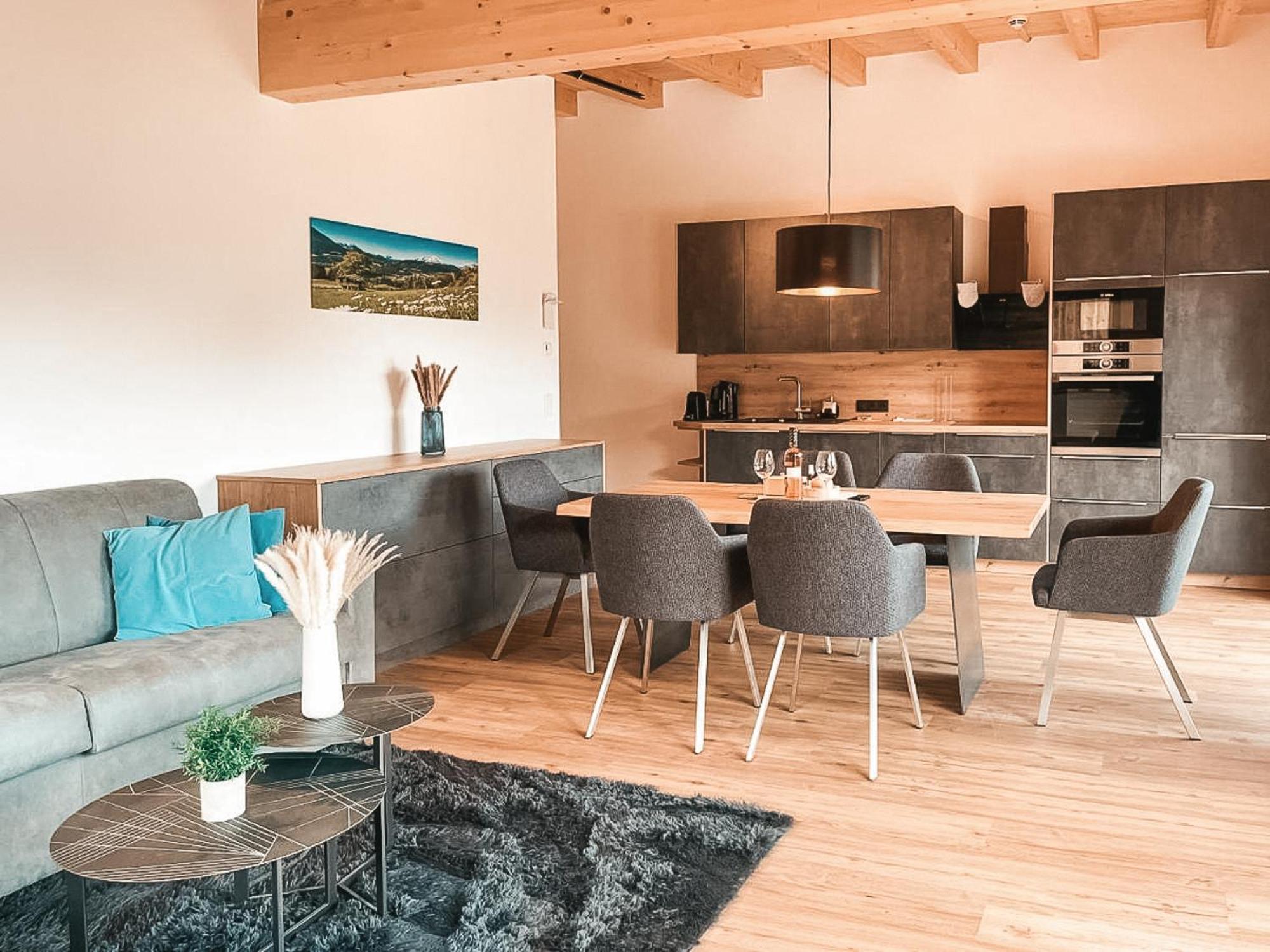 Zillerheart - Balcony Und Car Park By Alpenluxus Appartements Fuegen Exterior photo
