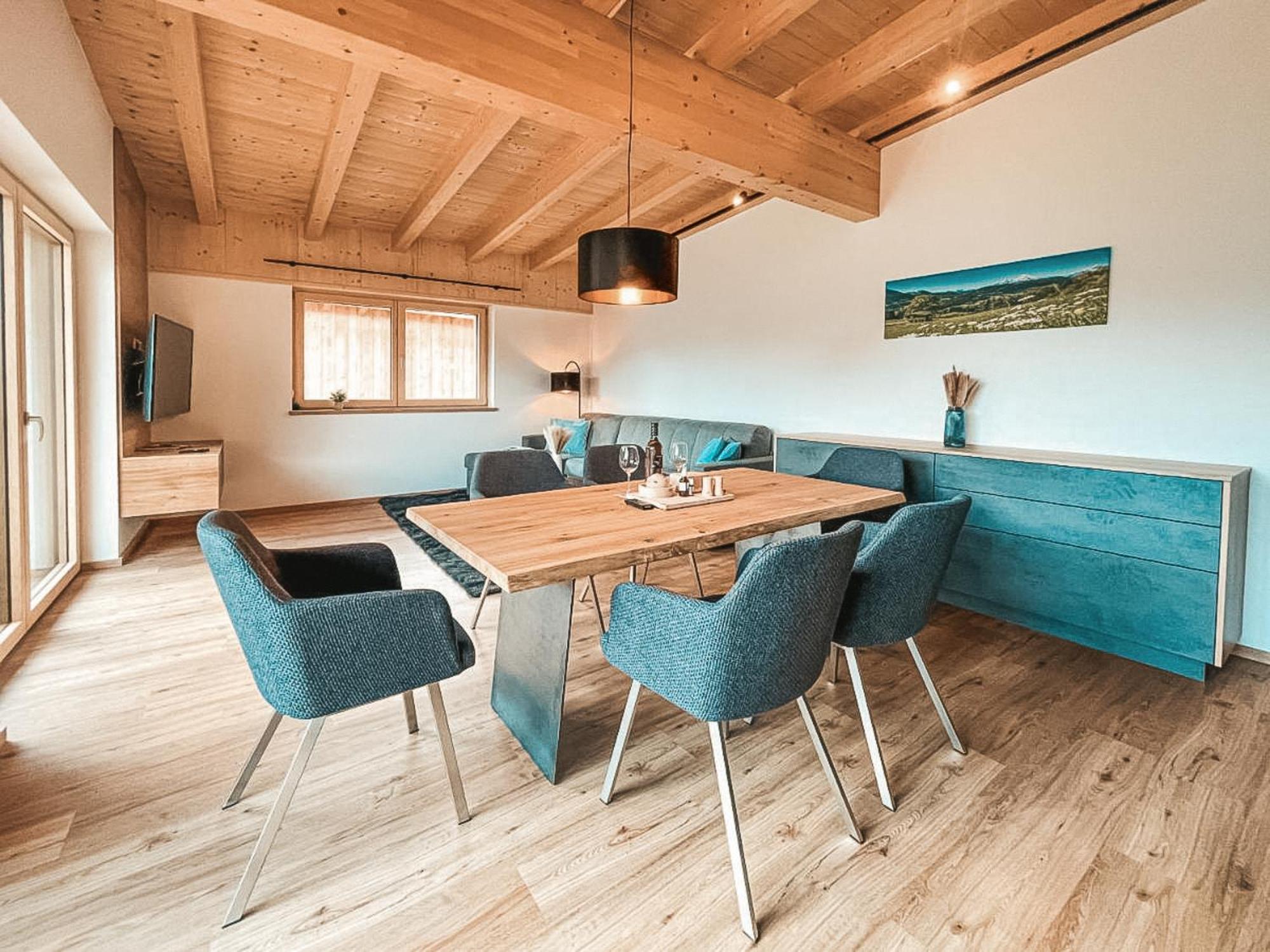 Zillerheart - Balcony Und Car Park By Alpenluxus Appartements Fuegen Exterior photo